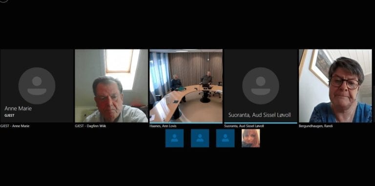 Formannskapet møttest digitalt til informasjonsmøte måndag ettermiddag.
